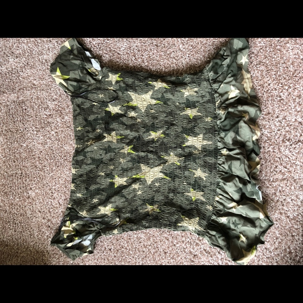 Camo crop top